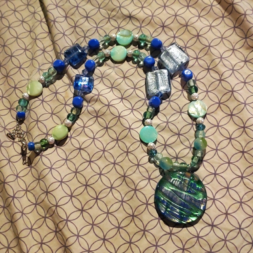 Late Murano glass pendent necklace